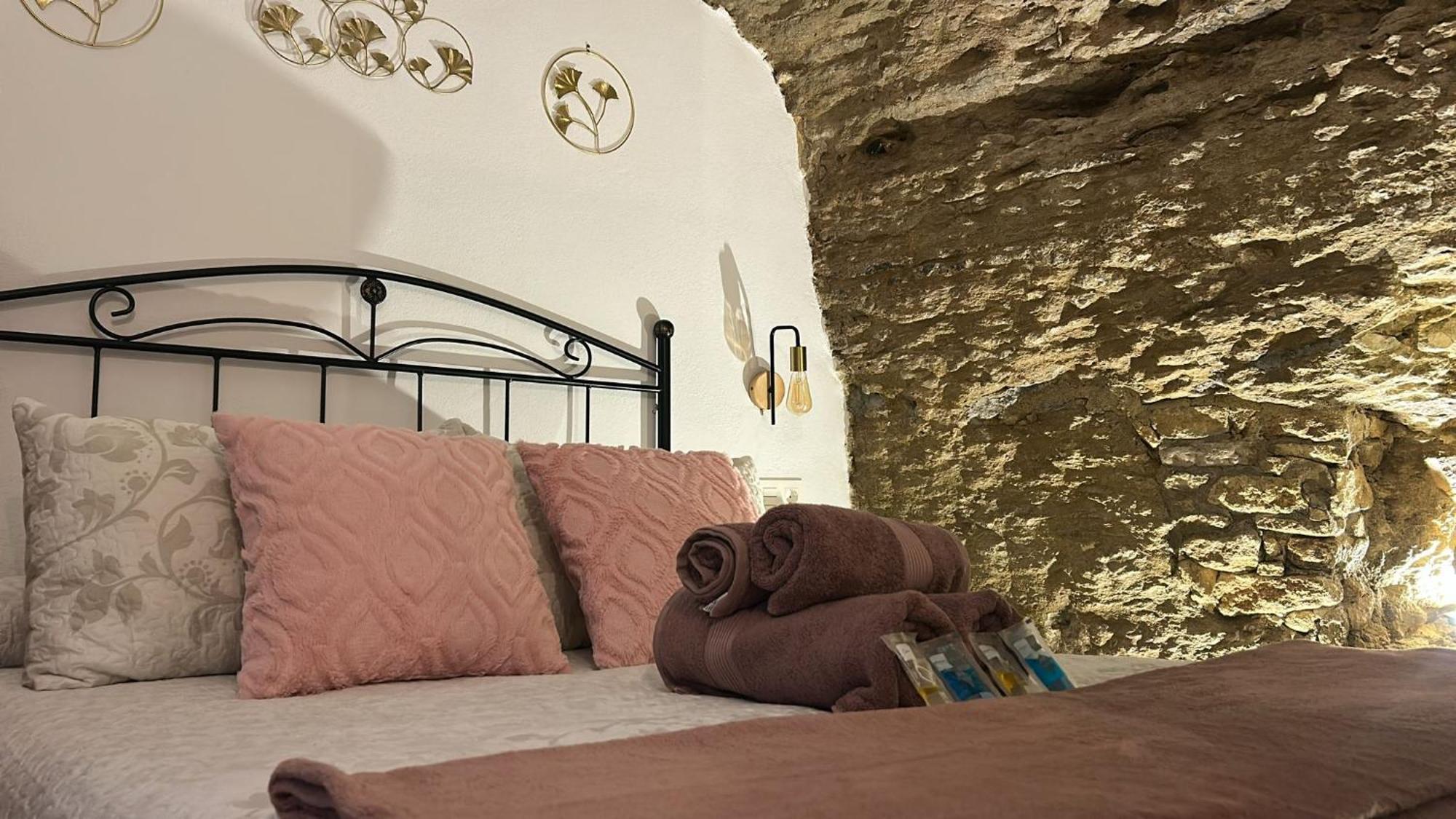 Casa Cueva Sol Y Luna Setenil Setenil De Las Bodegas ภายนอก รูปภาพ